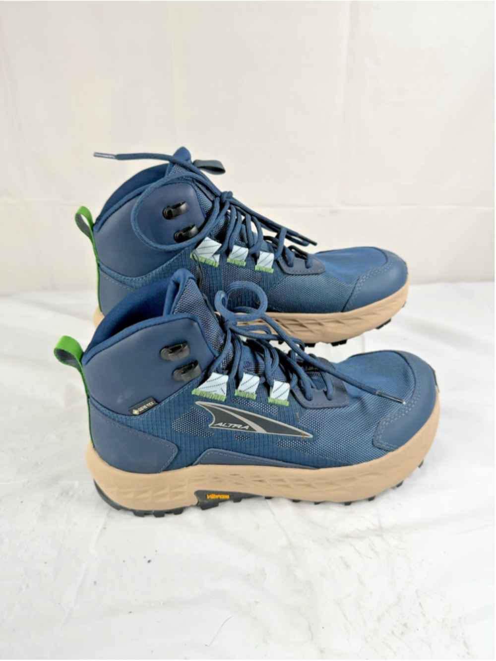 Altra Timp Hiker GTX shoes navy blue Vibram Megagrip Womens sz 7.5